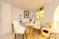 美尚·琉璃 |IMAXMOVIEGALAXYCINEM設計美學飯店(遵義會議會址店) 湘山寺附近的飯店