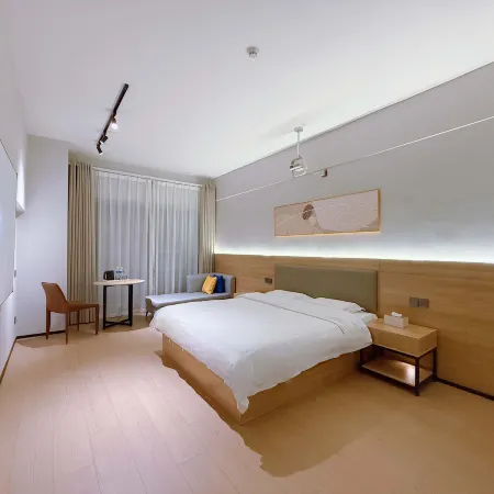 Xi Jian Homestay (Xinxiang Baolong Square Branch)