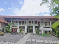 Xianning Starry Rain Bamboo Yard B&B