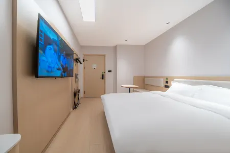 Haiyou Hotel (Zhuhai City Vocational College Baitengtou Seafood Market Branch) Отели рядом с достопримечательностью «Zhuhai City Polytechnic»