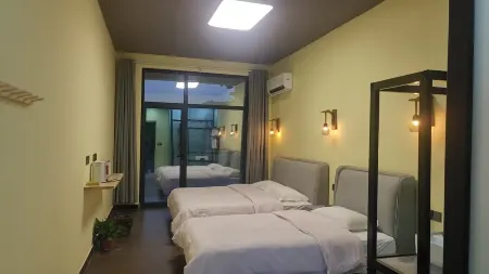 Yaoshan Fancheng Chinese Inn Отели рядом с достопримечательностью «Tianlong Pool Scenic Area»