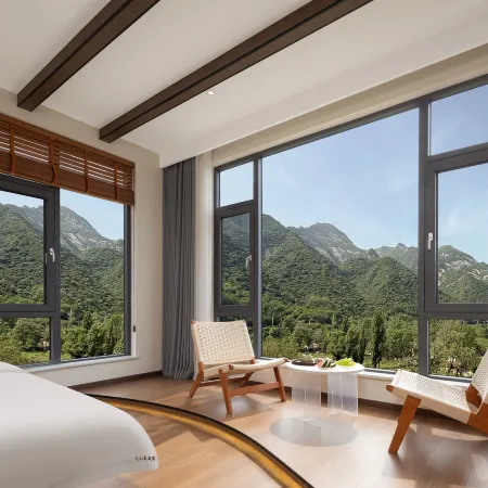 Jian Shan Xi Mei Su (Huashan Tourist Center Store)