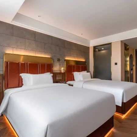 James Joyce Coffetel Hotel (Tianshui South Railway Station Shengda Plaza)