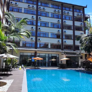 Pingbian Dishui Miaocheng Resort Hotel