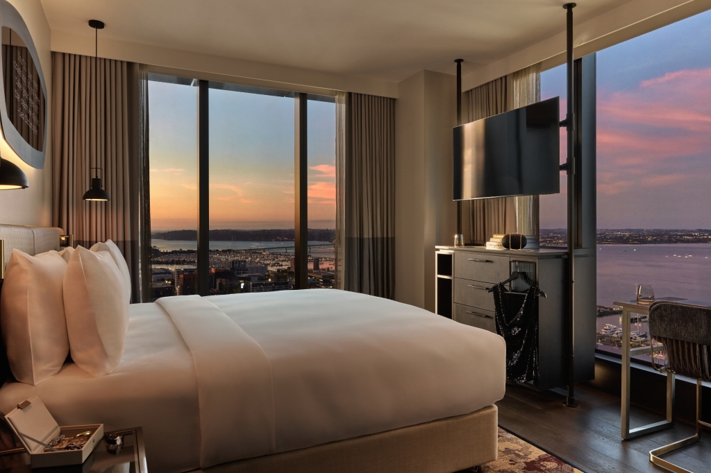 Hotel Indigo Auckland Over view