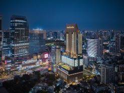 隆披尼格蘭德中心大酒店