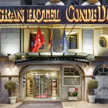Sercotel Gran Hotel Conde Duque Отели рядом с достопримечательностью «Небоскреб "Испания"»