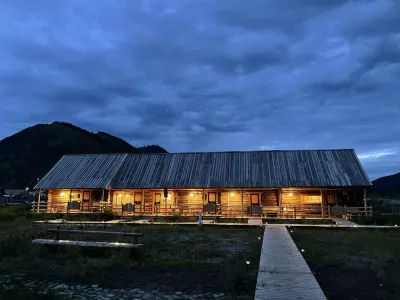 Kanasi Xueyaoju Homestay Hotel in zona Kanas Tuwa Village