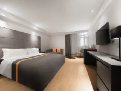 홀리데이 리버뷰 호텔, 충칭 (제팡베이 홍야동) 충칭 호텔