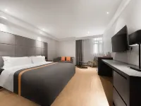 Holiday River View Hotel, Chongqing (Jiefangbei Hongyadong)