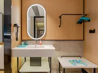 Hotel City Comfort Inn（Nanhu Branch, Zigong Bangtai No. 4 People's Hospital）