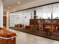 聖彼得堡機場城廣場飯店 克雷斯托維橋附近的飯店