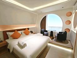 Flower International Hotel