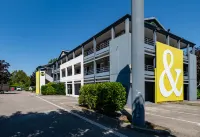 B&B HOTEL Grenoble Université 1 크홀르 호텔