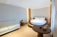 Chunhua qiuyue Hotel