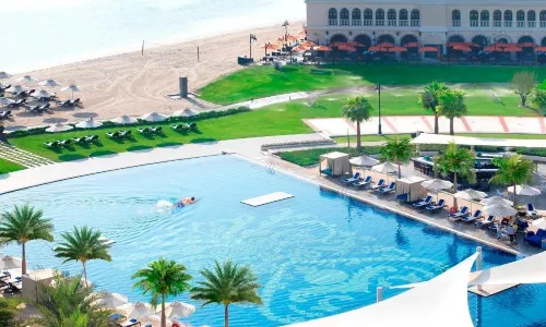 The Ritz-Carlton Abu Dhabi, Grand Canal
