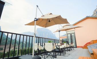 Huguan Yunlushanqi Mountain View Homestay (Grand Canyon Town Branch)