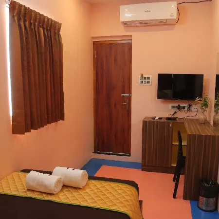 Le Apex Tharavaadu