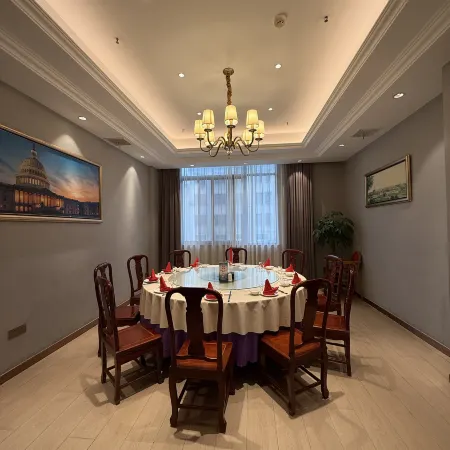 Vienna Hotel (Anqing Huaining Duxiu)