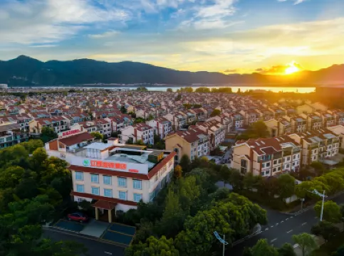 Jiangye  Chain  Garden  in  Dianchi  Resort,Kunming Hotels in Dianchi Lake Scenic Area/ Sunac World