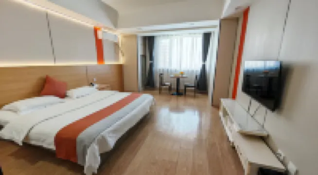 Huayue Apartment (Tongliao Wanda Plaza)
