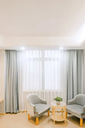 Lu County Yunduo International Hotel