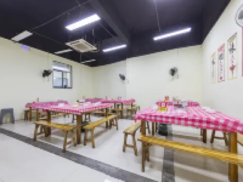 Shankee Tea Style Hotel (Yingcheng Central Plaza) Hotels in Yingcheng