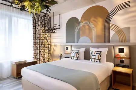 Valencia Hotel Отели рядом с достопримечательностью «TUTANKHAMUN'S TREASURE»