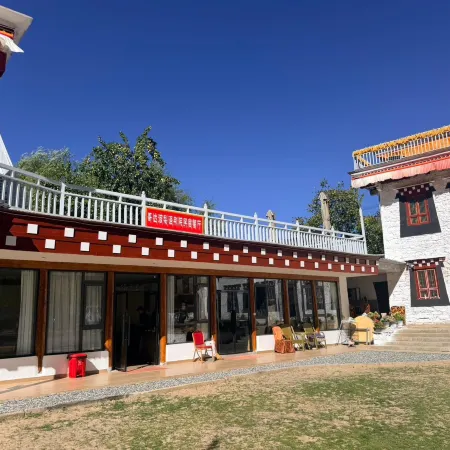 Gedabo Liyu Courtyard | Mountain View Homestay