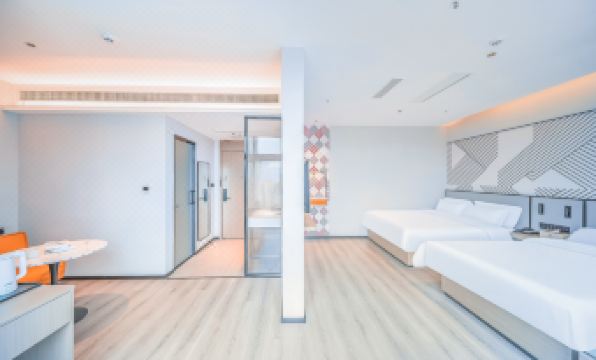 Late Arrival Lodge (Panzhihua Tianxing Lake Park)