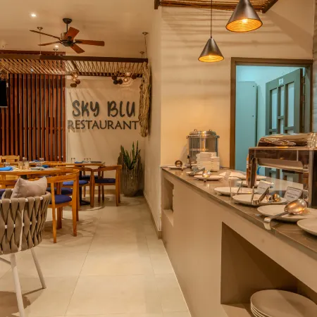 Sky Beach Maldives - Dhiffushi
