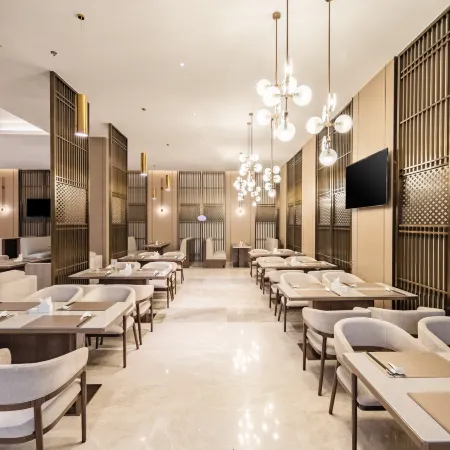 Linyi River Hotel