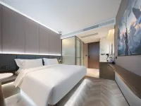Jiduo Hotel (Shizhu County) - parking