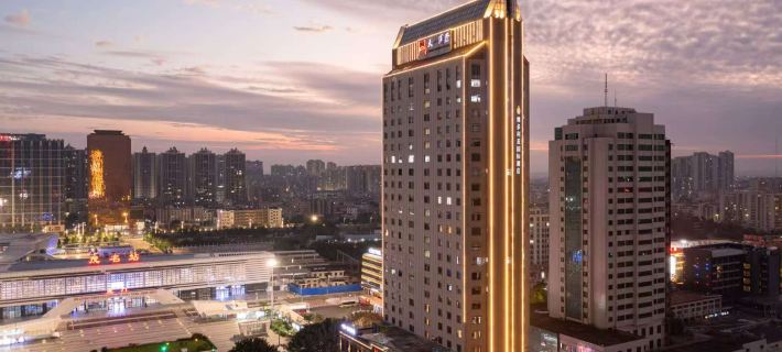 Victoria Lizhi Hotel (Tianyi International Branch, North Square, Maoming High speed Railway Station) Ξενοδοχεία στην πόλη Μαοίνγκ