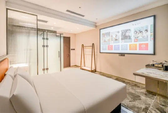 Dingbian Tianbao Hotel