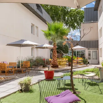 蒙彼利埃奧聖洛克站舒適公寓城市酒店 鄰近蒙彼利埃凱旋門的酒店