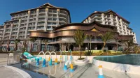 Hilton Garden Inn Xishuangbanna - Beach