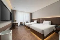 Xiangyun International Hotel (Dezhou Qingyun Beihai Park)