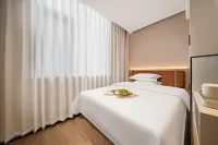 Yangzhou Slender West LakeQingman Hotel