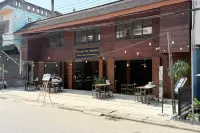 Bokeo Lodge & Restaurant