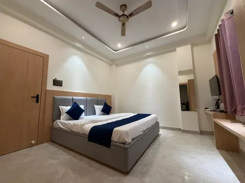 Kailas Residency - 2 Yıldız