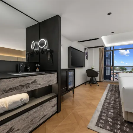 Yaluo Hotel (Yichang Three Gorges Tourist Center Wanda Branch)