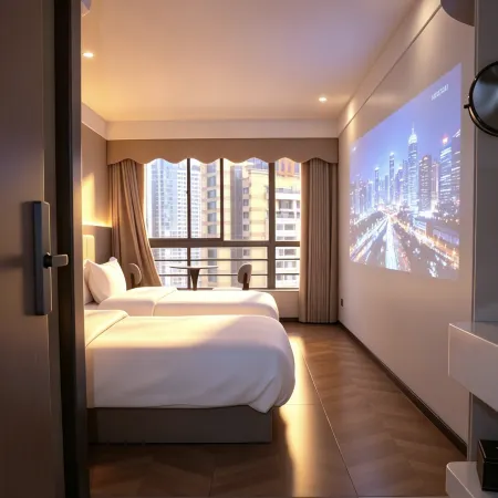 Liwan Riverside Smart Homestay (Chongqing Jiefangbei Pedestrian Street Hong Ya Dong)