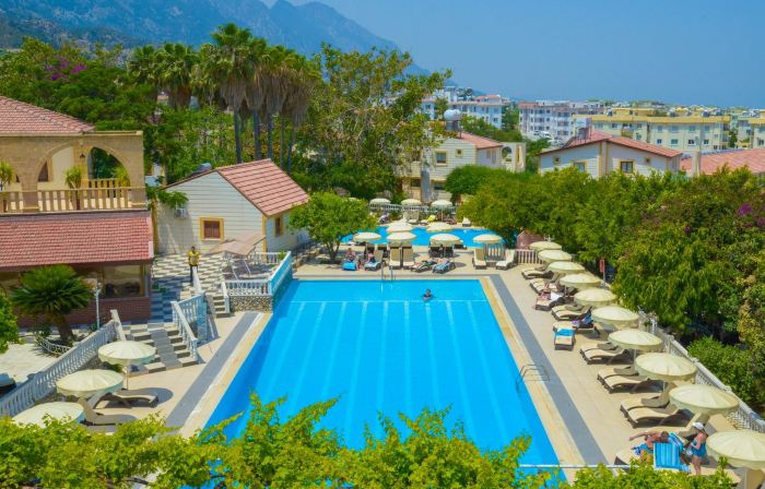 Riverside Garden Resort