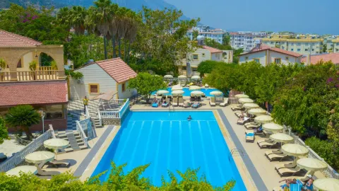 Riverside Garden Resort in Karavas