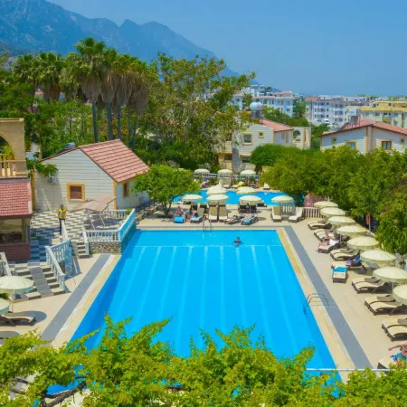Riverside Garden Resort