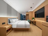 Lanbo Hotel (Urumqi Railway Station North Square) Hotels in Ürümqi