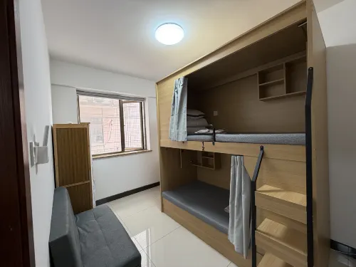 Warm Wind Home Female-Only Youth Hostel (Wuyi Square Branch)