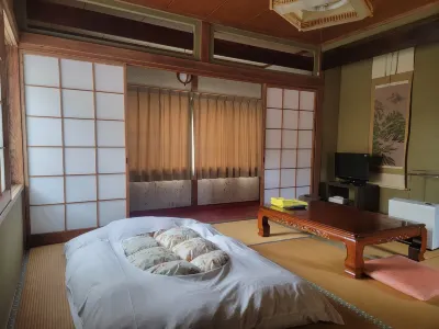 HOTEL MtFuji MoMoAung Hotele w: 