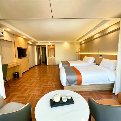 Tiantian Holiday Hotel Apartment (Central Street Sofia Church) Отели рядом с достопримечательностью «Парк Сталина»